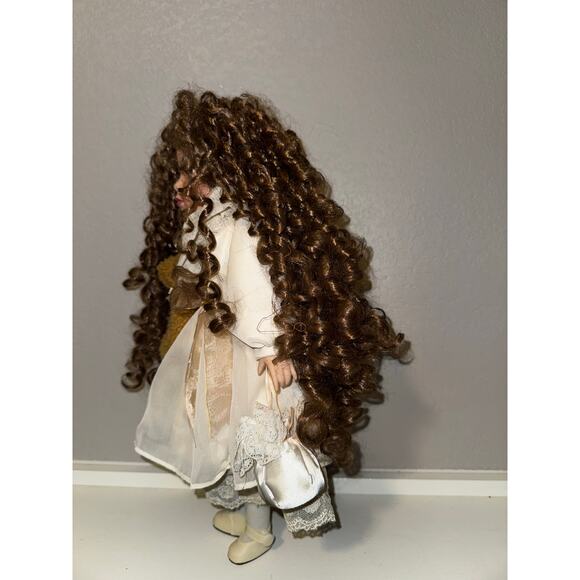 Victoria Rosewood “Teddy & Me” Porcelain Doll – Vintage 90s Collector’s Edition - Picture 5 of 9